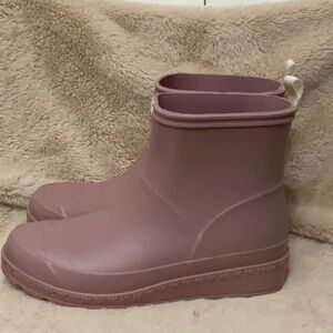 Michael Kors Women’s Pull On Rain Booties in Royal Pink, Size 8